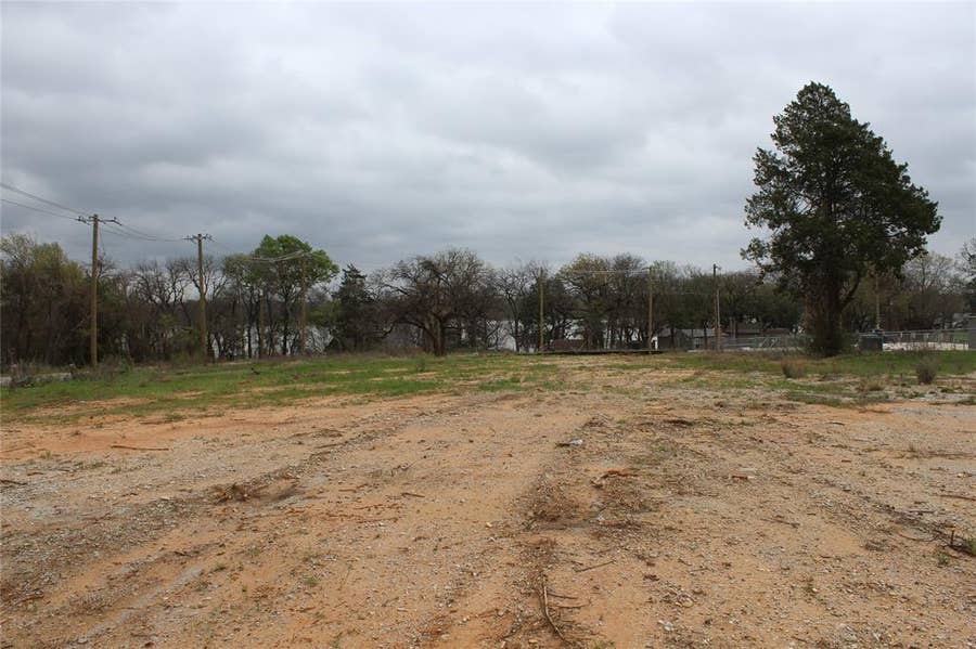Property photo for 2320 Post Oak Road, Hutchins, TX