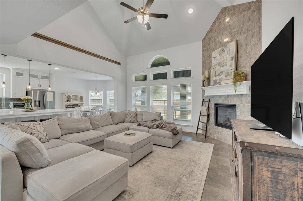 566 Long Meadow Drive, Haslet, TX 76052 566 Long Meadow Drive, Haslet, TX 76052
