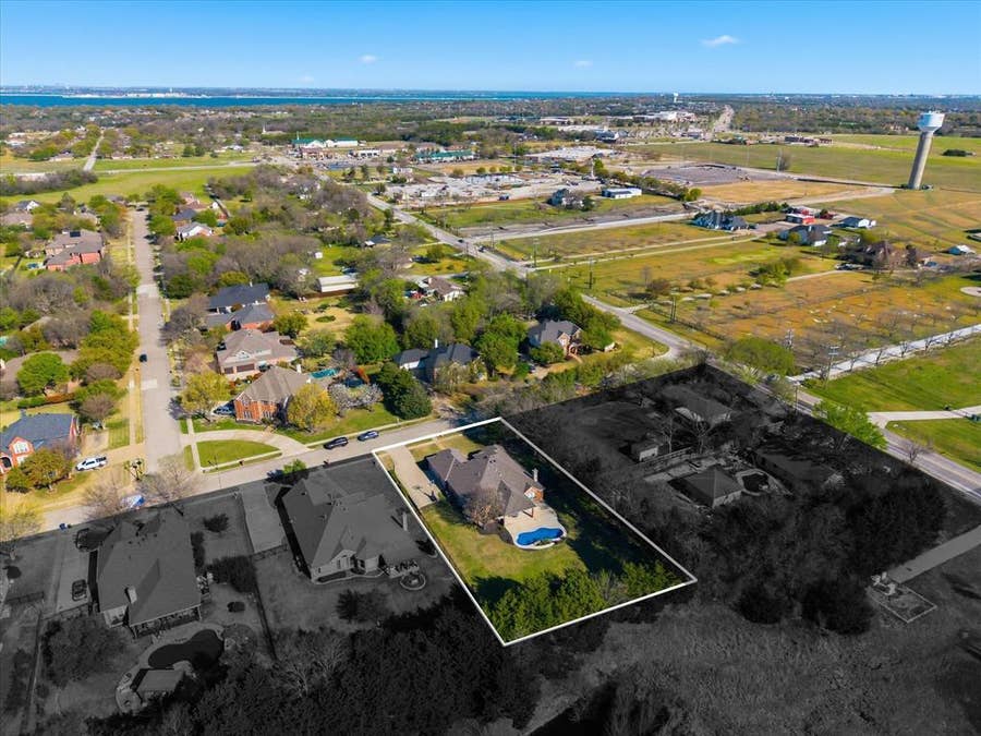 Property photo for 200 Stanford Court, Heath, TX