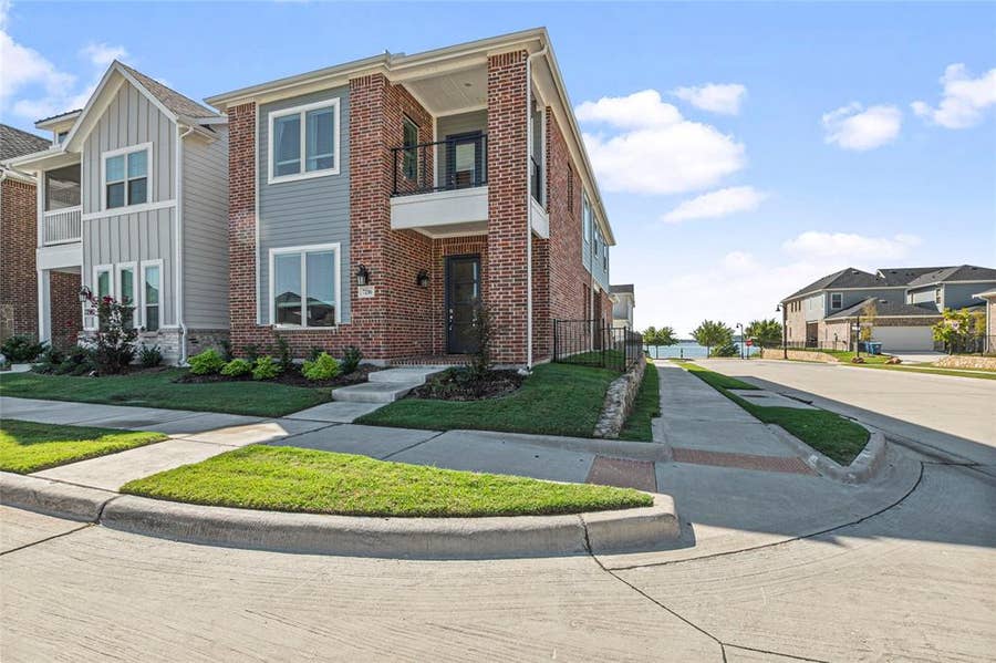 Property photo for 7216 Palisades Drive, Rowlett, TX