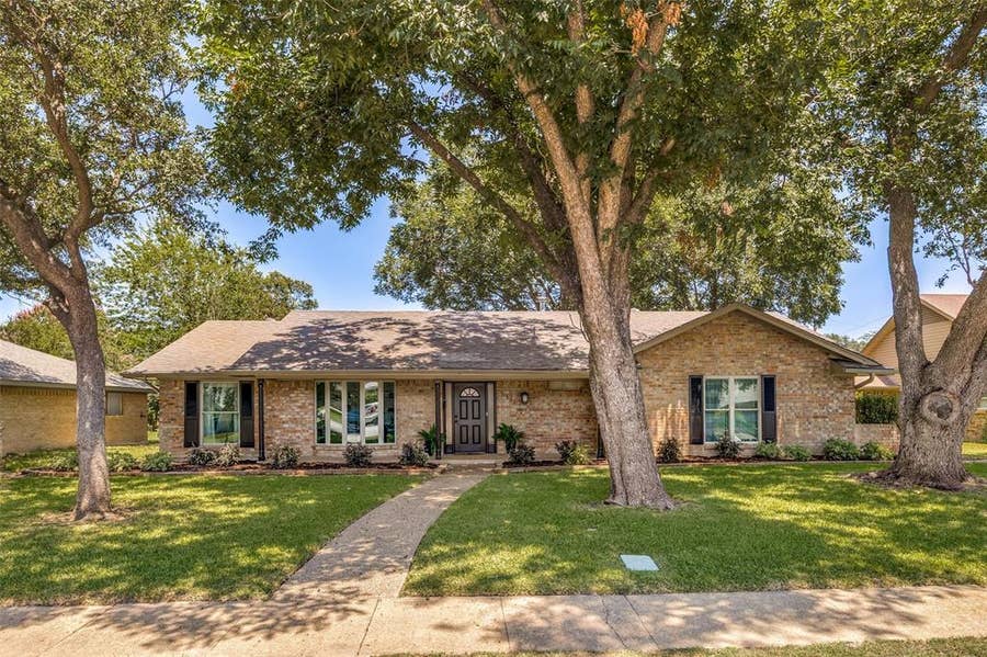 Property photo for 3151 Merrell Road, Dallas, TX