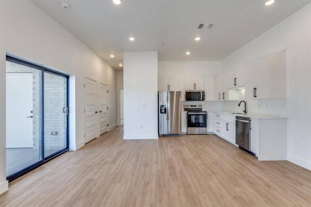 820 W McLeroy Boulevard, #2008, Saginaw, TX 76179 820 W McLeroy Boulevard, #2008, Saginaw, TX 76179