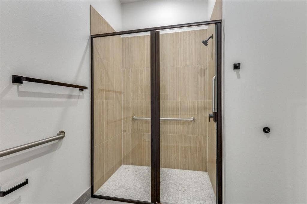 820 W McLeroy Boulevard, #2021, Saginaw, TX 76179 820 W McLeroy Boulevard, #2021, Saginaw, TX 76179