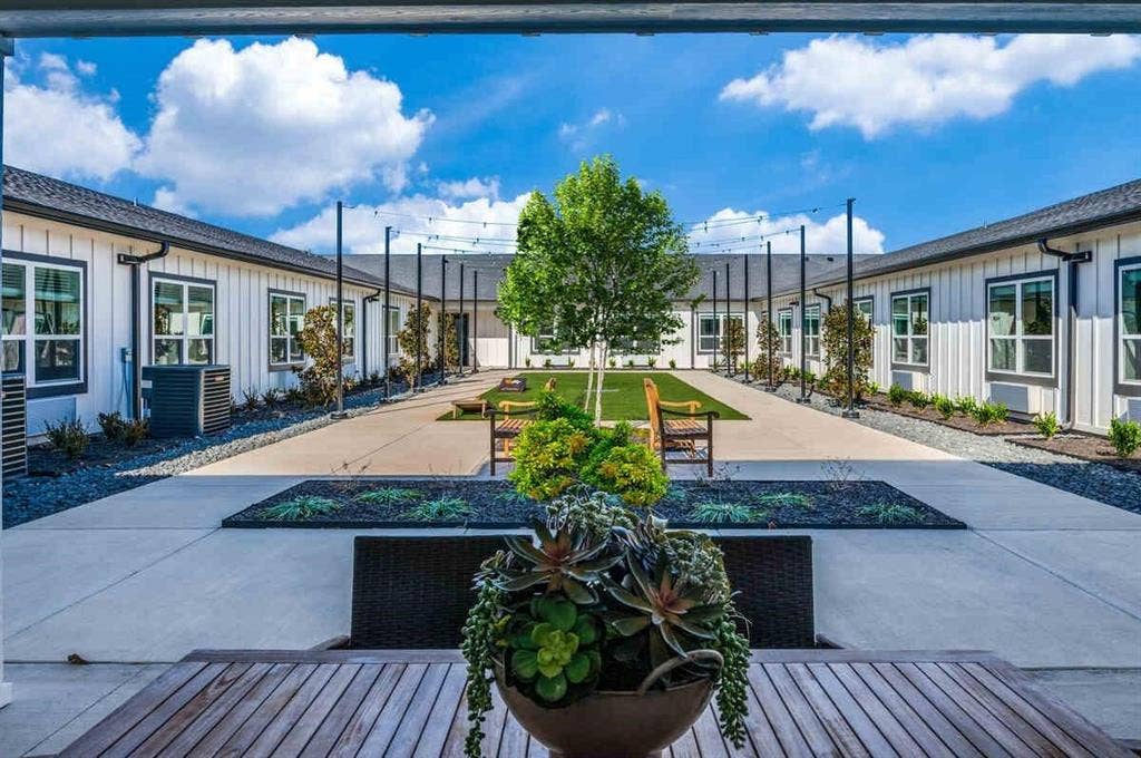 820 W McLeroy Boulevard, #2021, Saginaw, TX 76179 820 W McLeroy Boulevard, #2021, Saginaw, TX 76179