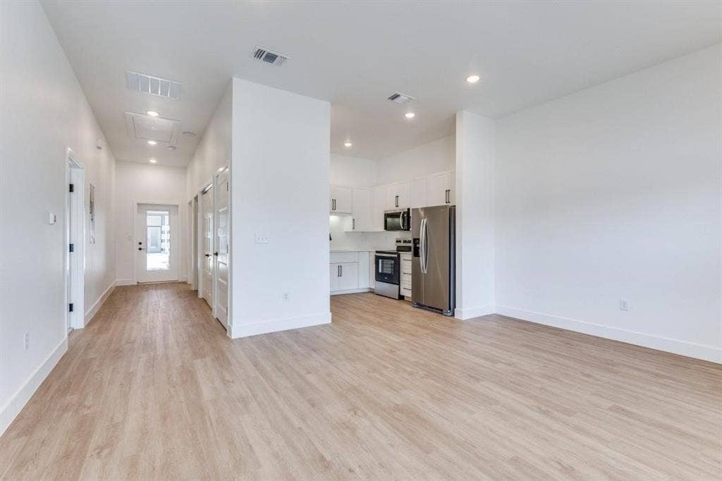 820 W McLeroy Boulevard, #2021, Saginaw, TX 76179 820 W McLeroy Boulevard, #2021, Saginaw, TX 76179