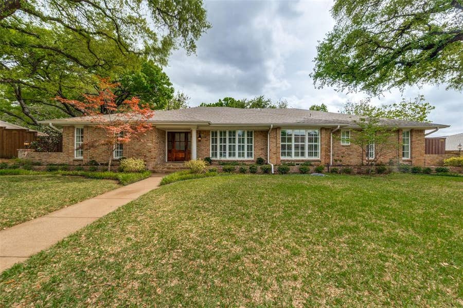 Property photo for 6908 Town Bluff Drive, Dallas, TX