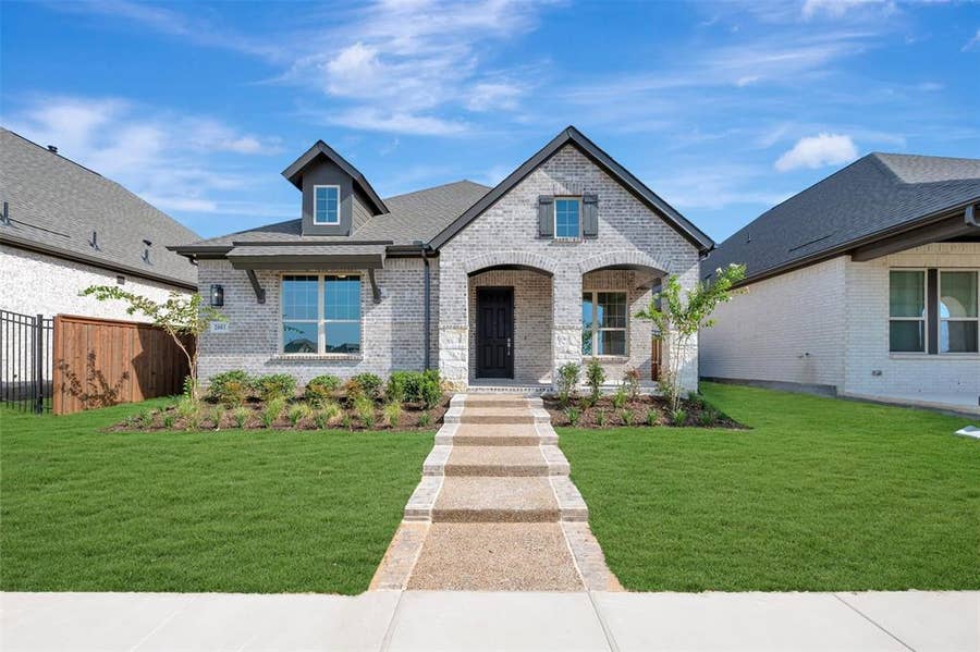 Property photo for 2081 Pine Grove Lane, Arlington, TX