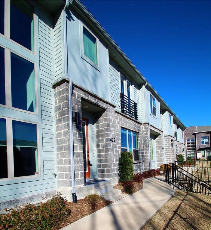 Property photo for 422 Bonfield Drive, Plano, TX