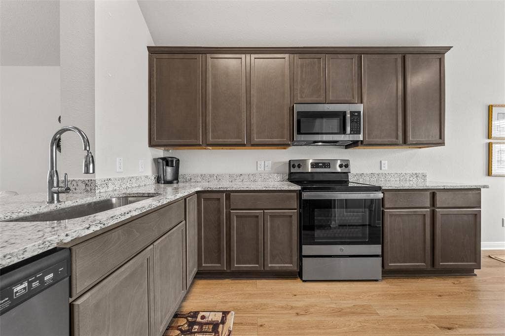 4056 Centerfire Road, Waco, TX 76705 4056 Centerfire Road, Waco, TX 76705