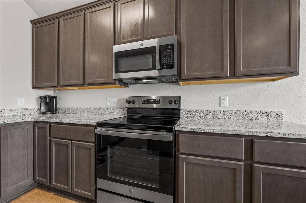 4056 Centerfire Road, Waco, TX 76705 4056 Centerfire Road, Waco, TX 76705