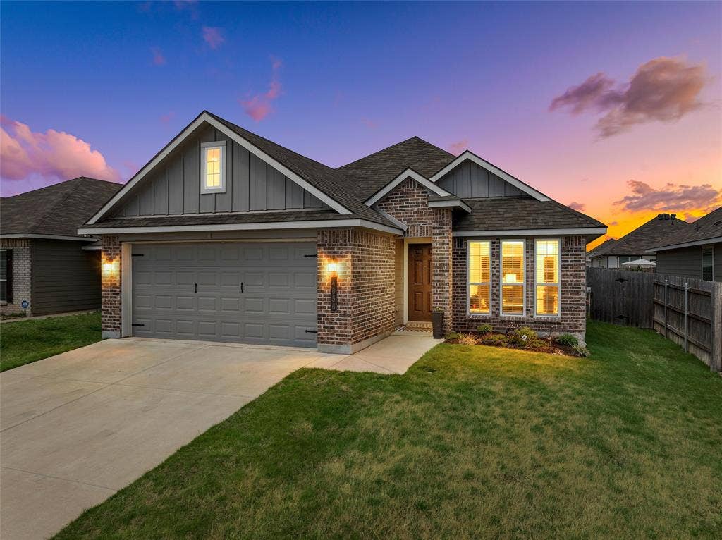 4056 Centerfire Road, Waco, TX 76705 4056 Centerfire Road, Waco, TX 76705