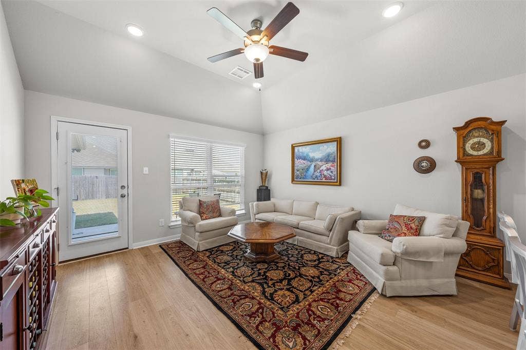4056 Centerfire Road, Waco, TX 76705 4056 Centerfire Road, Waco, TX 76705