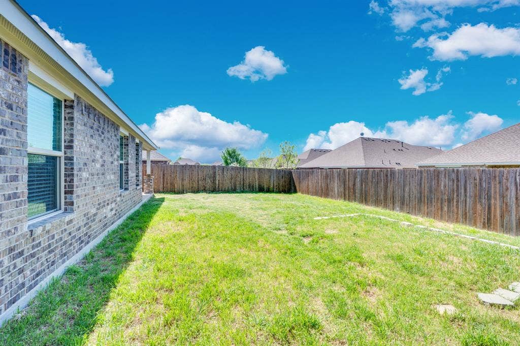 2609 Centurion Road, Glenn Heights, TX 75154 View of fenced backyard