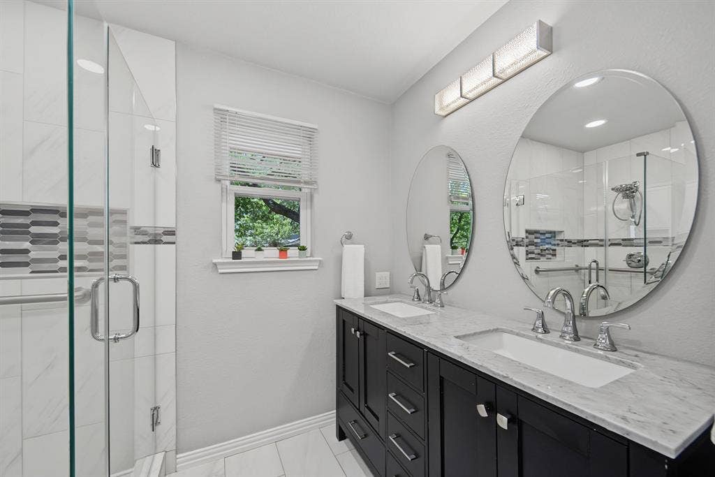2616 Pin Oak Lane, Plano, TX 75075 2616 Pin Oak Lane, Plano, TX 75075