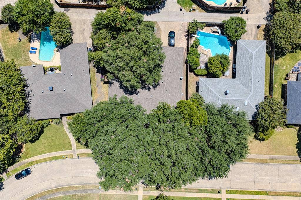 2616 Pin Oak Lane, Plano, TX 75075 2616 Pin Oak Lane, Plano, TX 75075