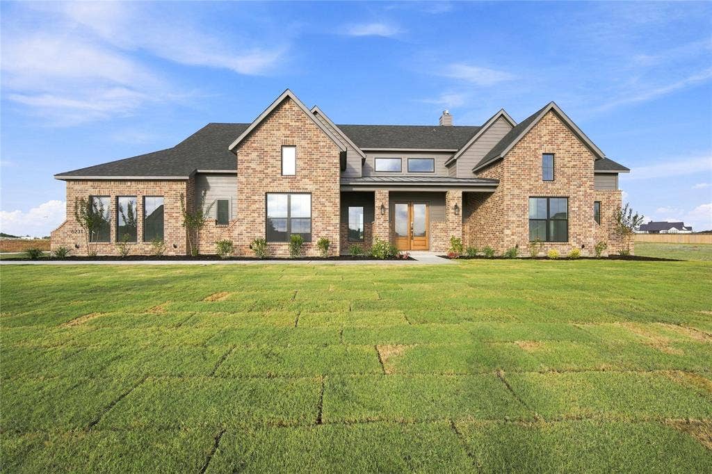 6231 Cedar Elm Road, Midlothian, TX 76065