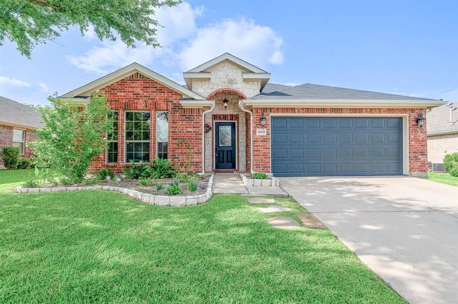 Property photo for 1070 Shepard Lane, Lavon, TX