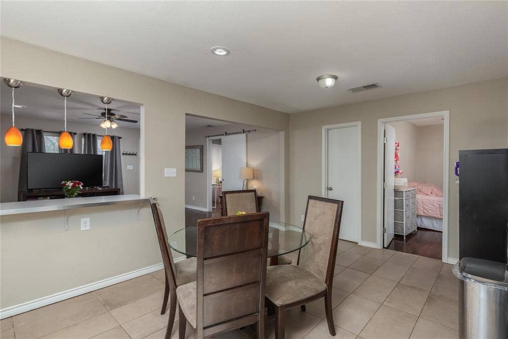 101 Spring Valley Circle, Azle, TX 76020 101 Spring Valley Circle, Azle, TX 76020