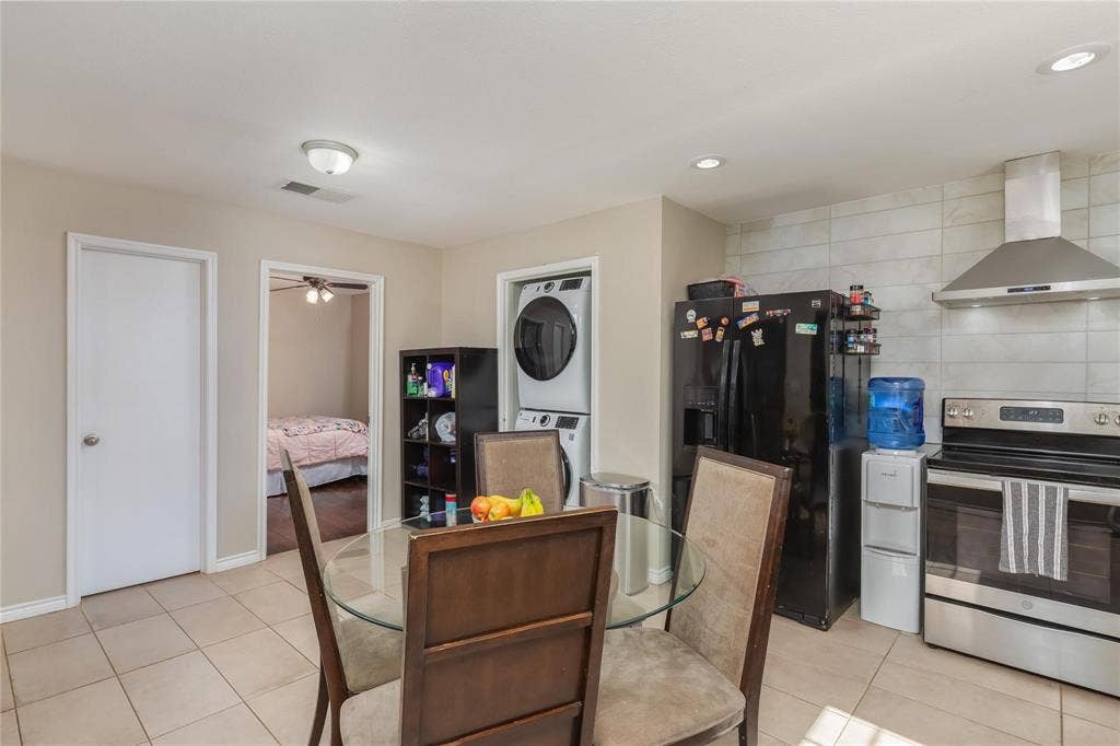 101 Spring Valley Circle, Azle, TX 76020 101 Spring Valley Circle, Azle, TX 76020