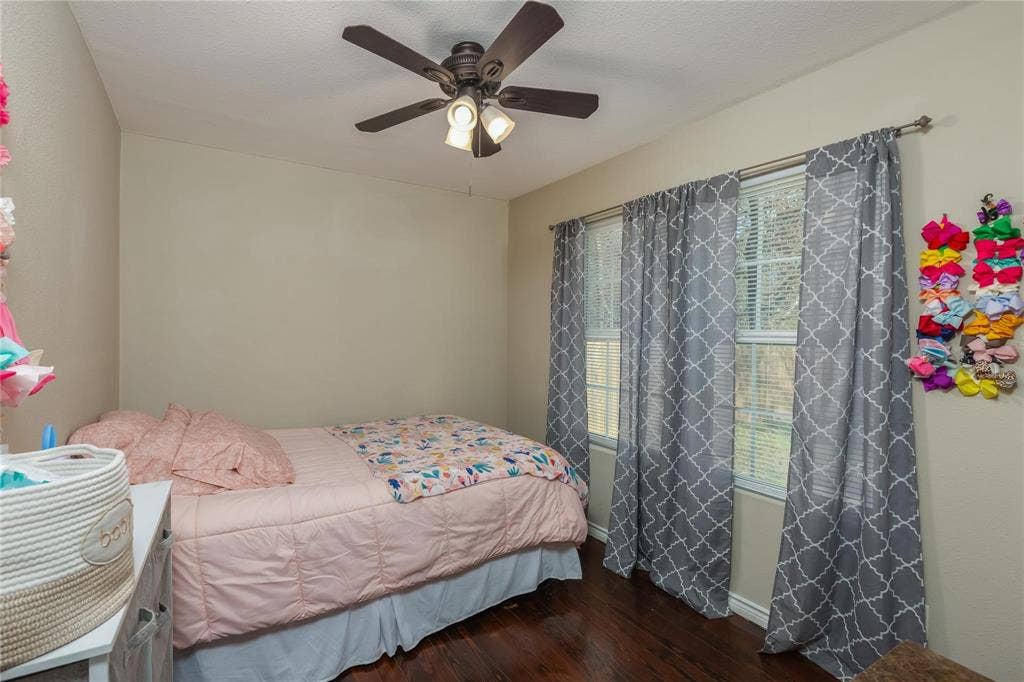 101 Spring Valley Circle, Azle, TX 76020 101 Spring Valley Circle, Azle, TX 76020