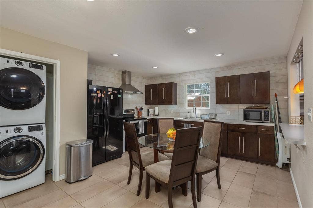 101 Spring Valley Circle, Azle, TX 76020 101 Spring Valley Circle, Azle, TX 76020