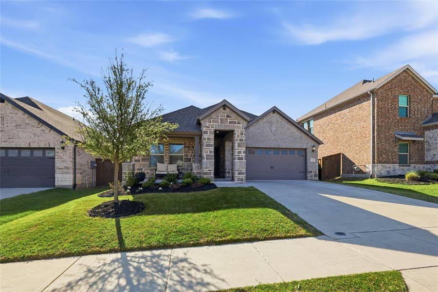 Property photo for 5628 Castle Peak Bend, Fort Worth, TX