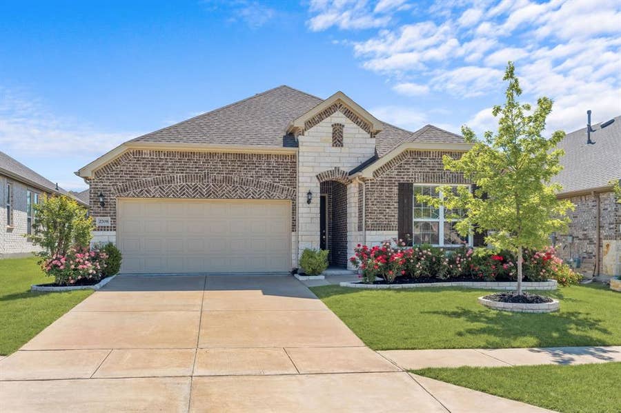 Property photo for 2708 Southampton Drive, McKinney, TX