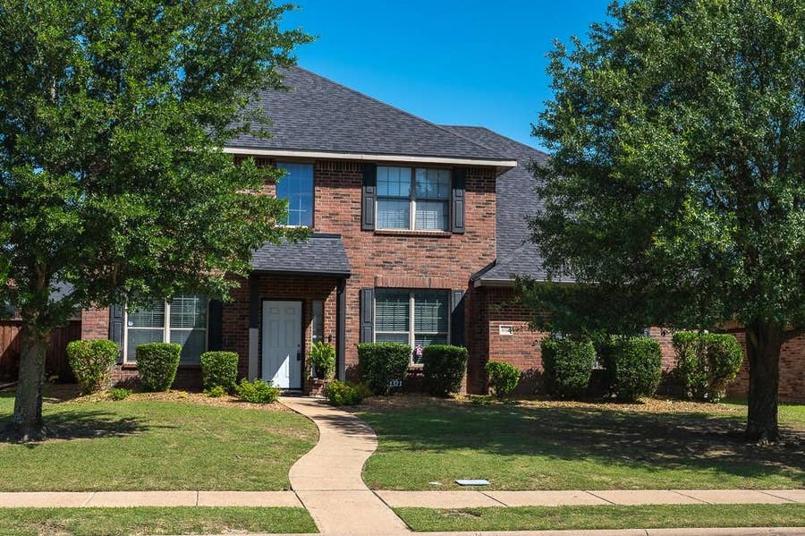 Property photo for 1321 Illinois Avenue, Lancaster, TX