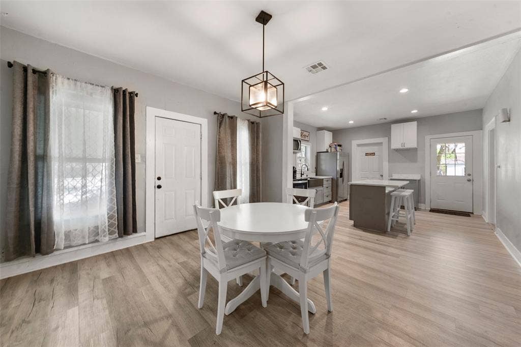 205 Dallas Street, Waco, TX 76704 205 Dallas Street, Waco, TX 76704