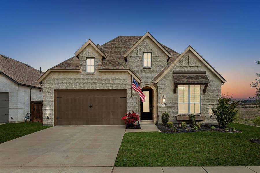 Property photo for 2430 Brightling Bend, Forney, TX