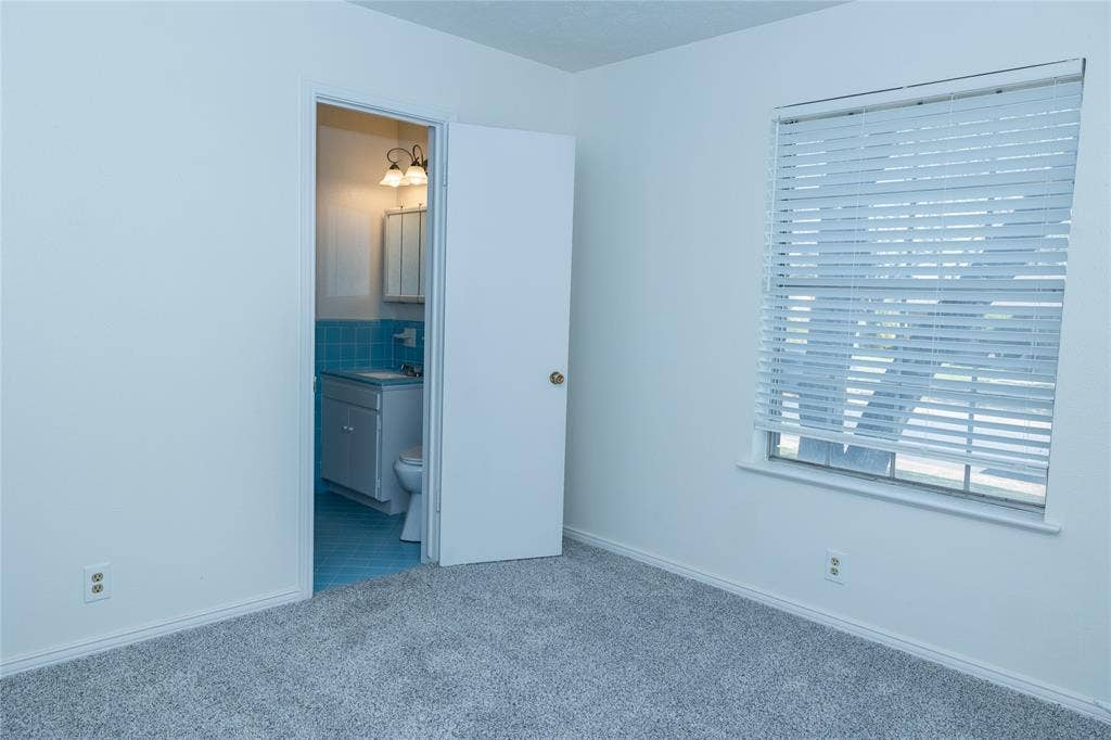 1860 Meadow Valley Lane, Dallas, TX 75232 Each room with recent paint, carpet, fans and blinds.