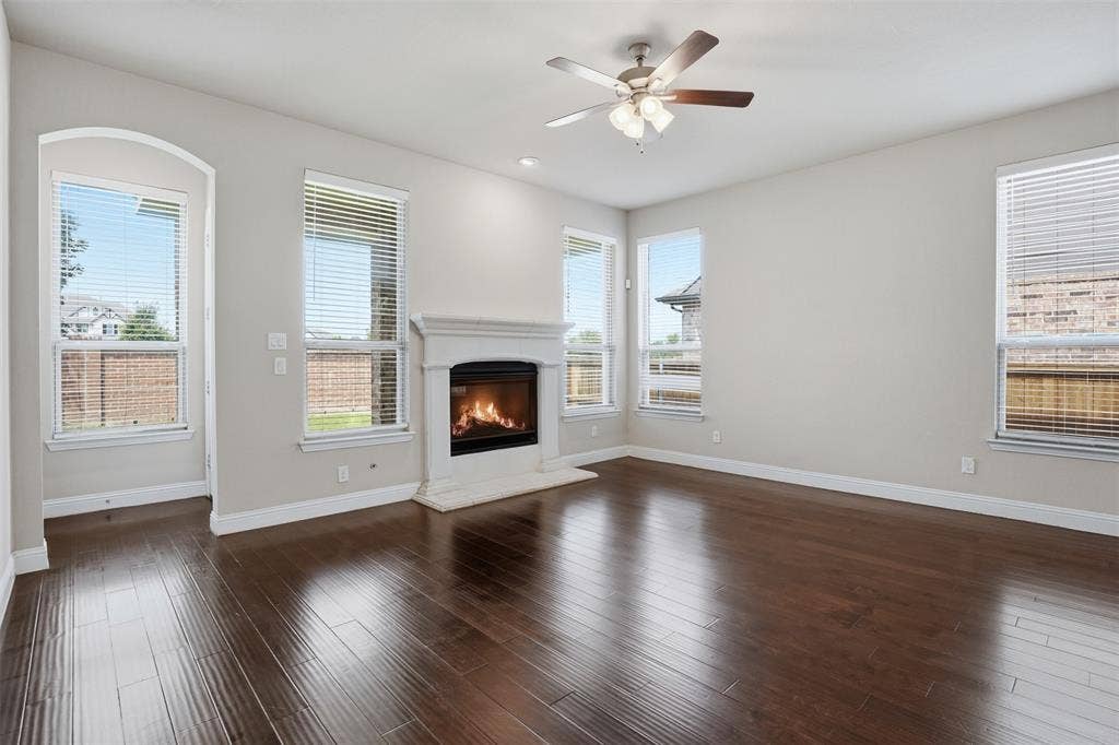 1808 Graham Way, Mansfield, TX 76063