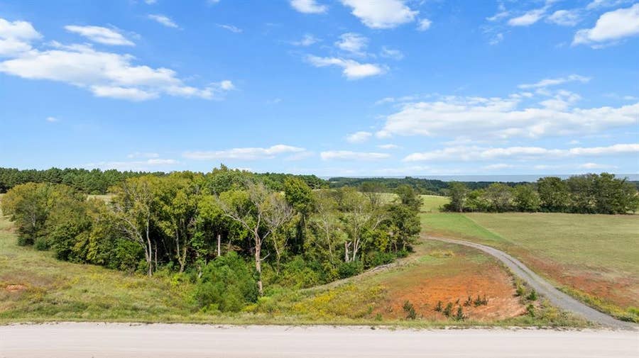 Property photo for 16622 Caeli Heights, Winona, TX