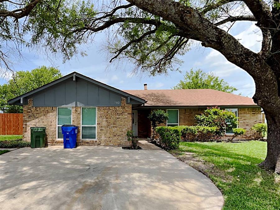 Property photo for 702 Redbud Drive, Forney, TX