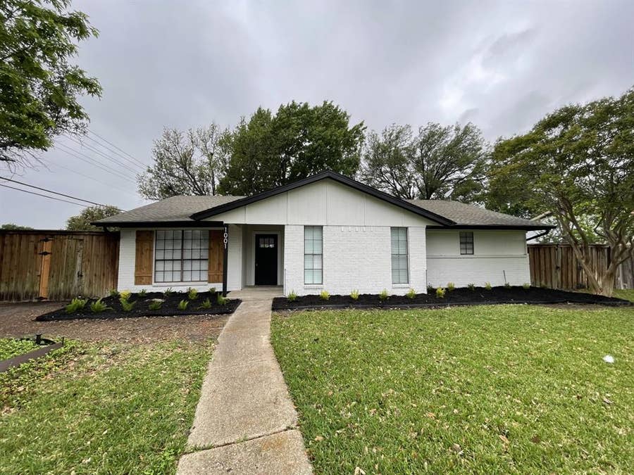 Property photo for 1001 Harness Lane, Richardson, TX