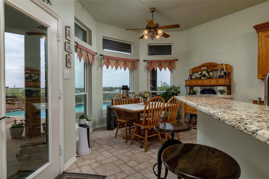 13435 Jackson Road, Krum, TX 76249