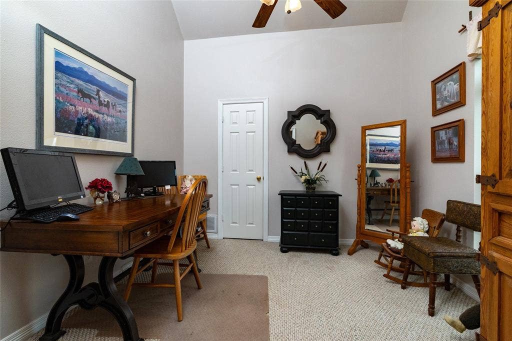 13435 Jackson Road, Krum, TX 76249