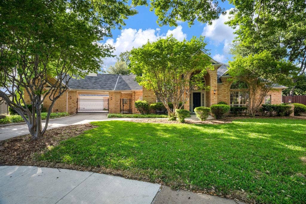 4637 Gladys Court, Plano, TX 75093 4637 Gladys Court, Plano, TX 75093