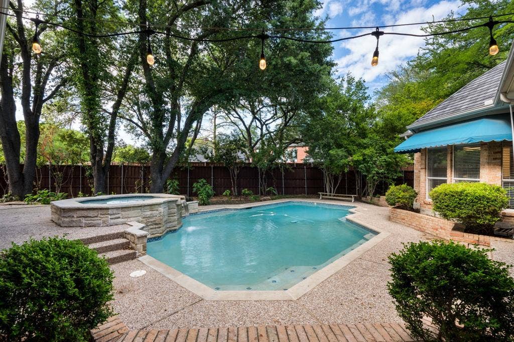 4637 Gladys Court, Plano, TX 75093 4637 Gladys Court, Plano, TX 75093
