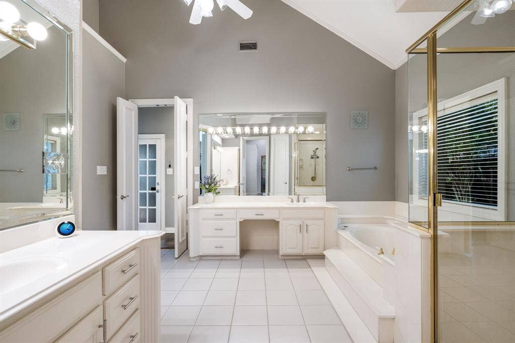4637 Gladys Court, Plano, TX 75093 Primary Bath