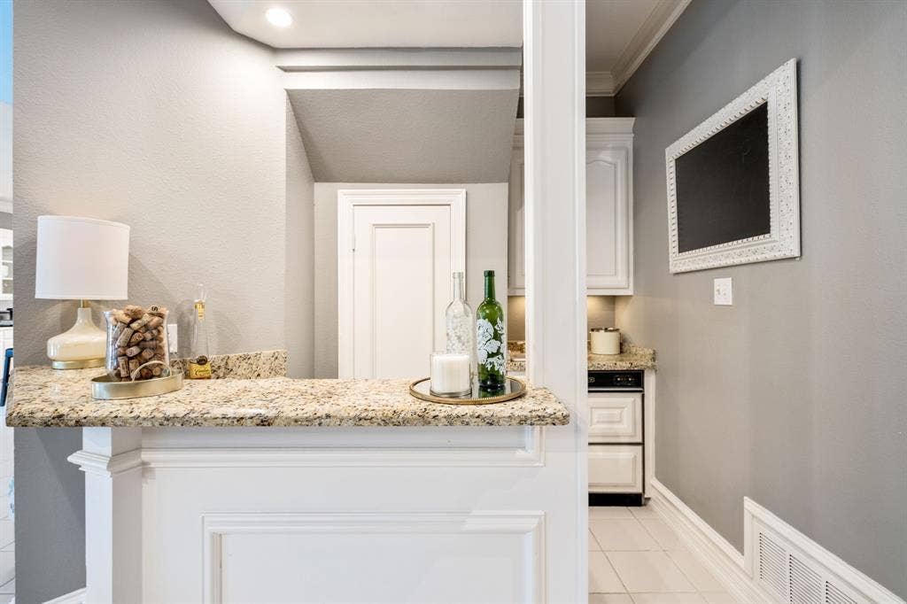 4637 Gladys Court, Plano, TX 75093 4637 Gladys Court, Plano, TX 75093
