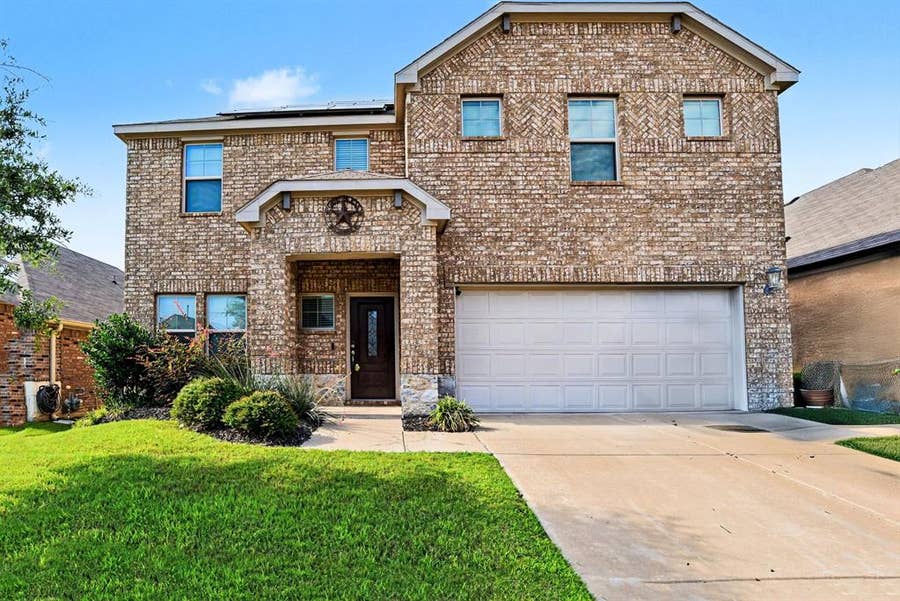 Property photo for 223 Sunshine Lane, Lavon, TX
