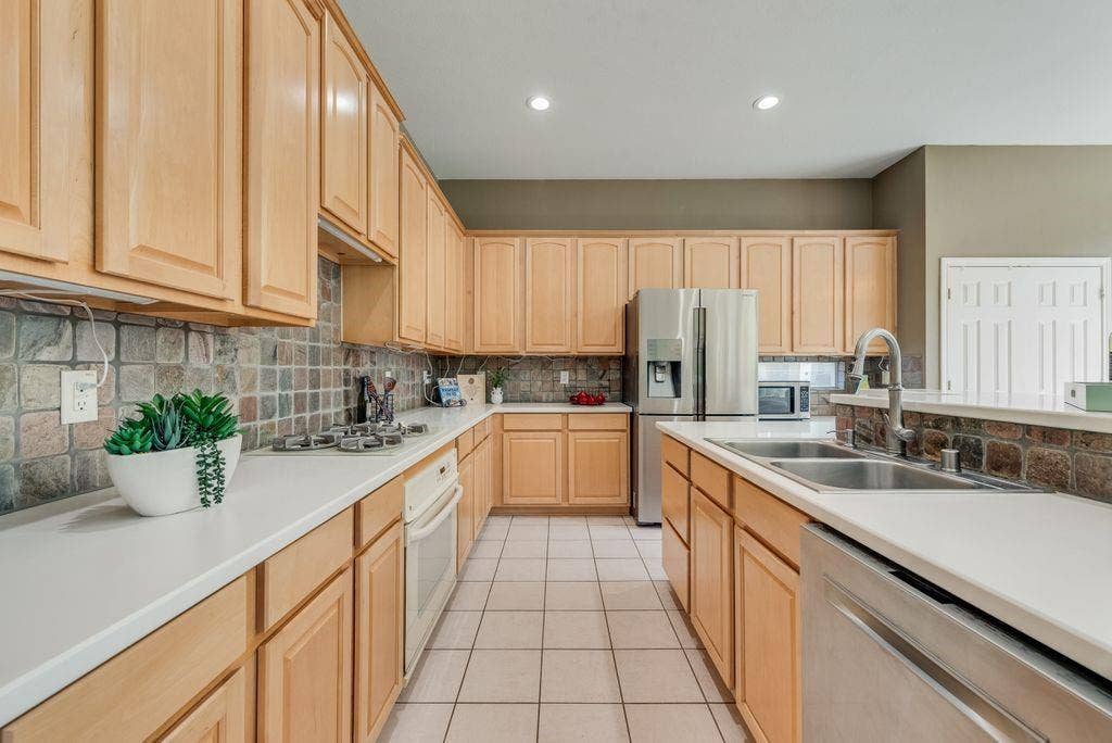 7301 Summer Glen Drive, McKinney, TX 75072