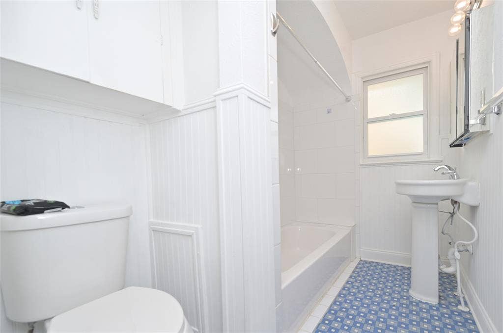 Updated 2nd full bath