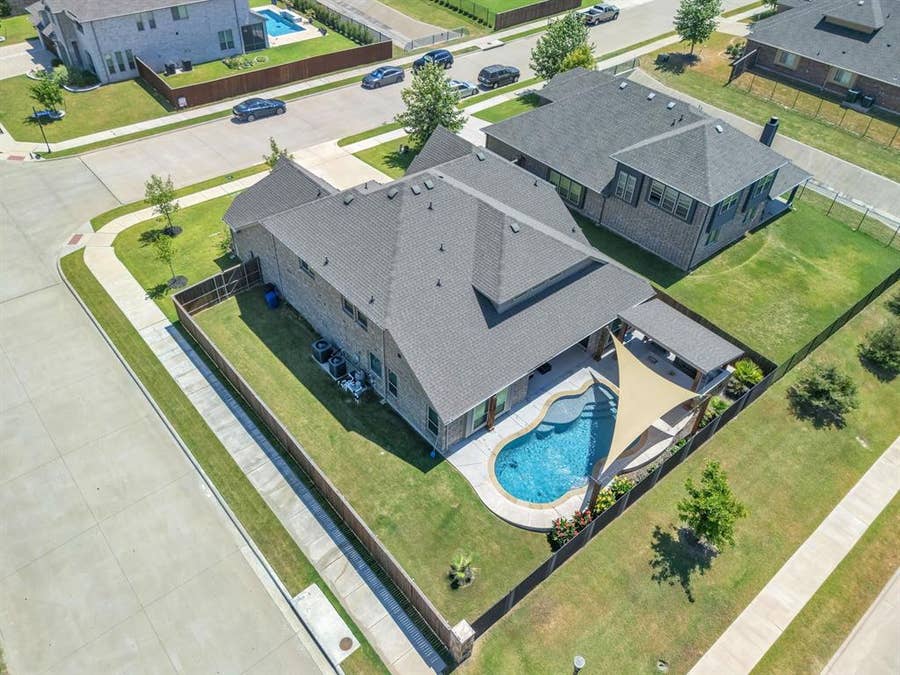 Property photo for 4002 Grove Valley Road, Midlothian, TX