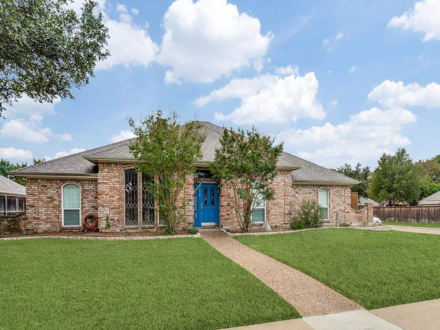 Property photo for 1728 Tawakoni Lane, Plano, TX