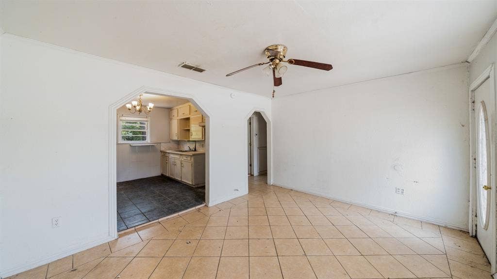 901 W Cayuga Drive, Athens, TX 75751 901 W Cayuga Drive, Athens, TX 75751