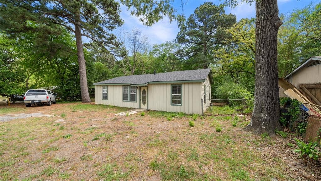 901 W Cayuga Drive, Athens, TX 75751 901 W Cayuga Drive, Athens, TX 75751