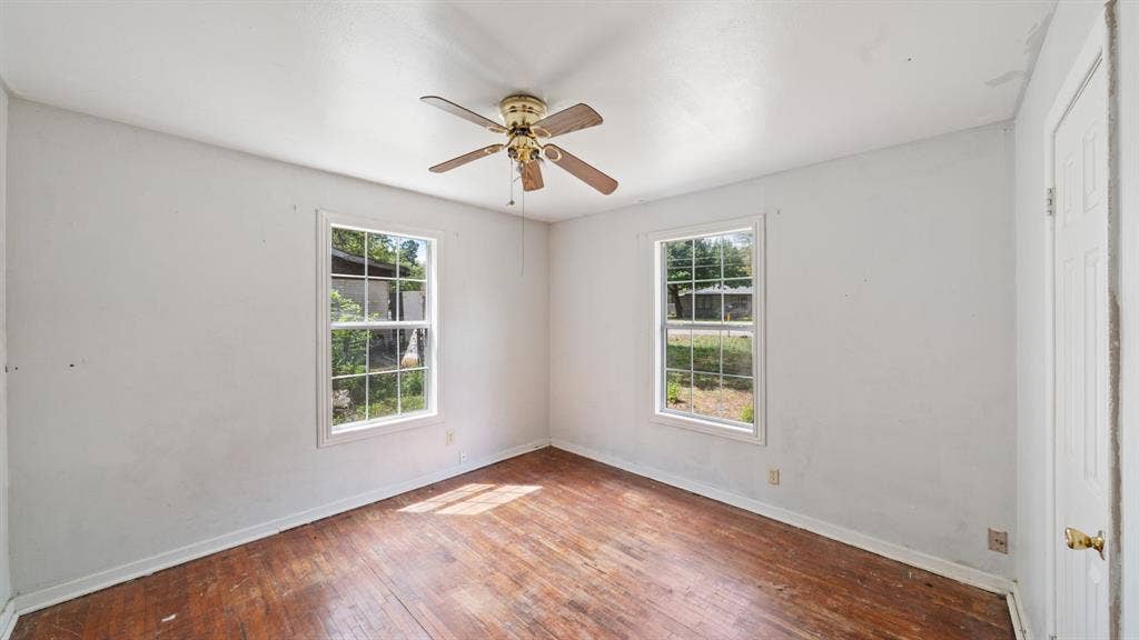 901 W Cayuga Drive, Athens, TX 75751 901 W Cayuga Drive, Athens, TX 75751