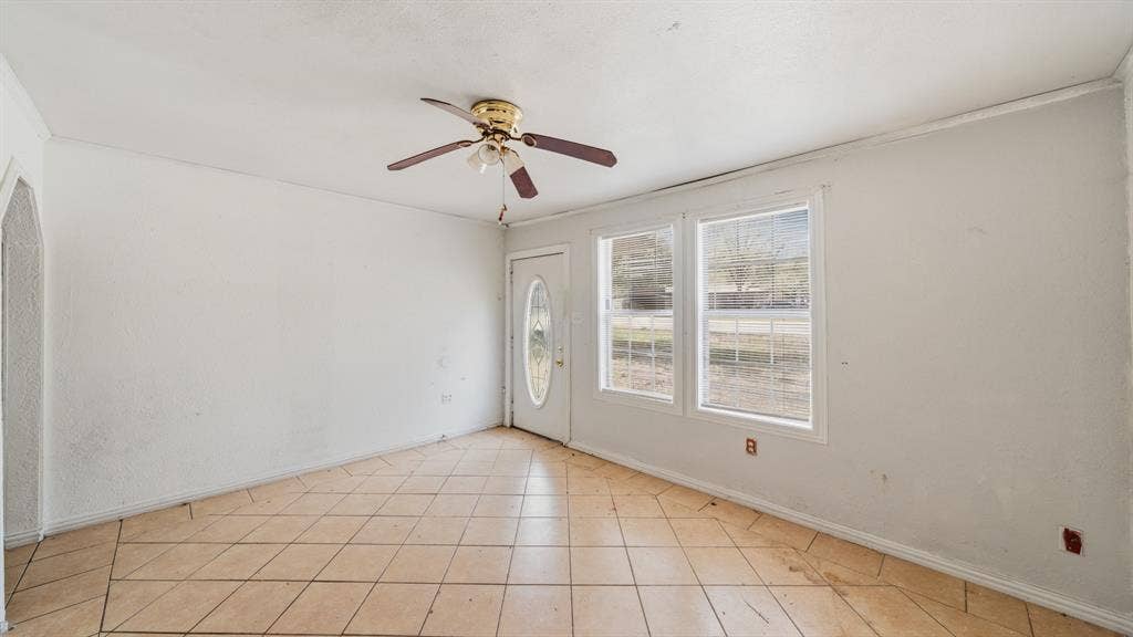 901 W Cayuga Drive, Athens, TX 75751 901 W Cayuga Drive, Athens, TX 75751